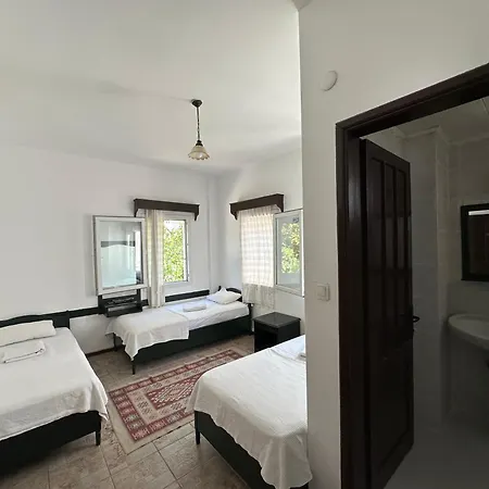 Gazde/Camere de închiriat New Sedan Bodrum